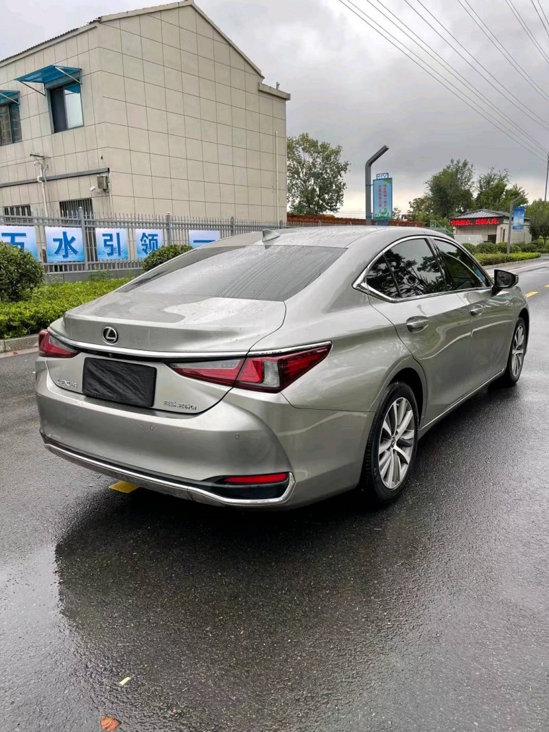 徐州20年雷克萨斯ES2