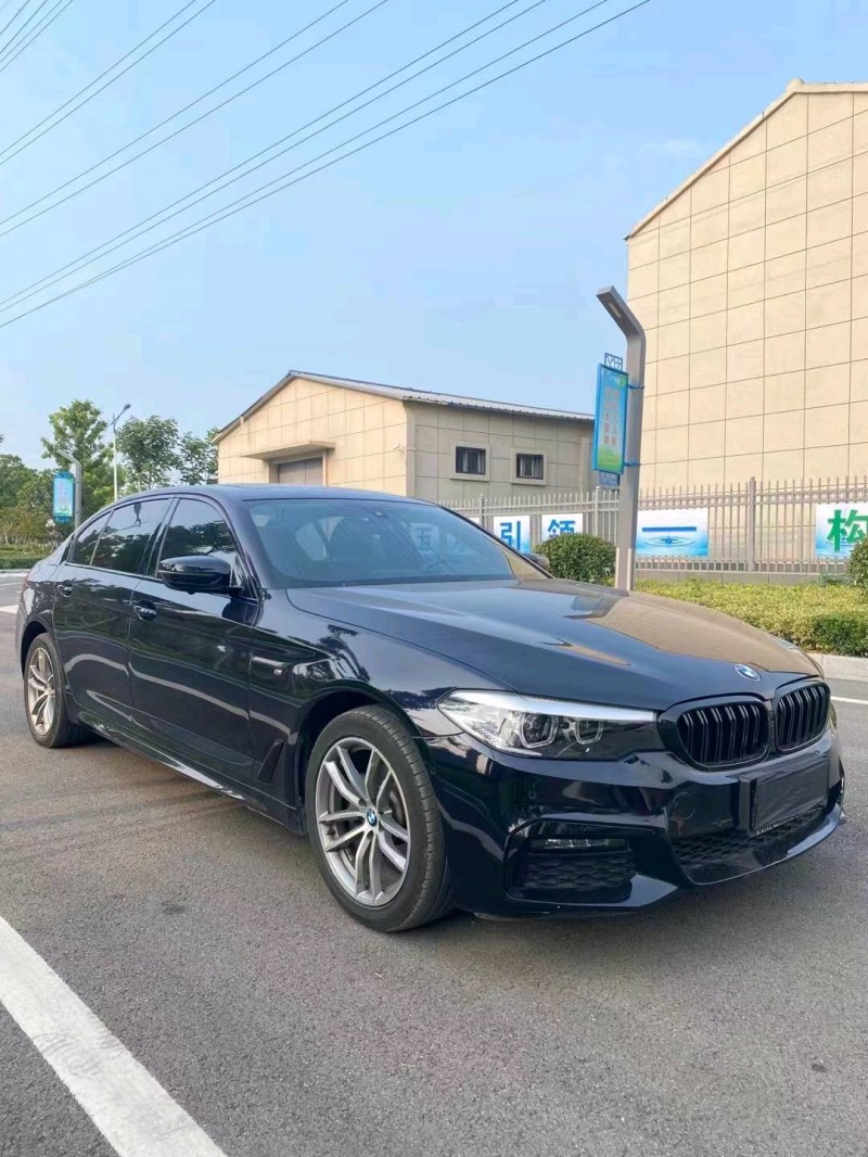 徐州19年宝马5系3
