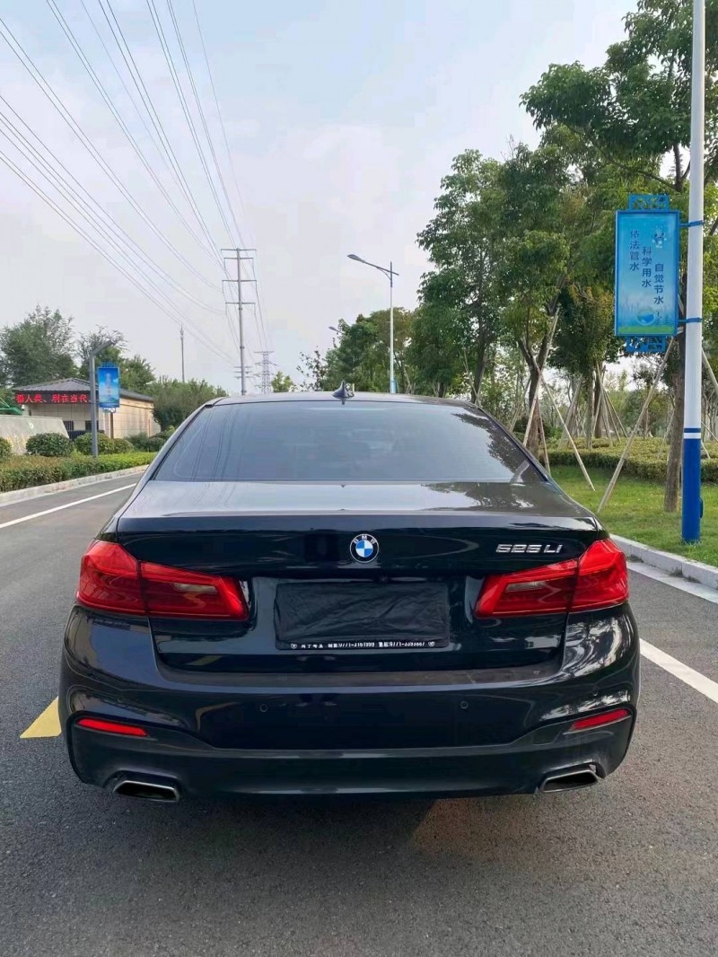 徐州19年宝马5系8