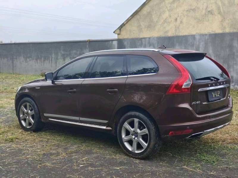 青岛14年沃尔沃XC608