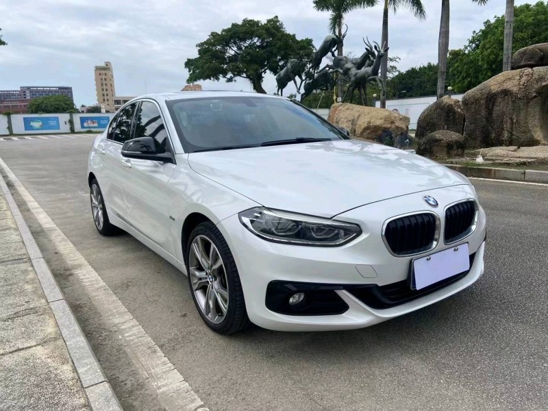 东营18年宝马1系7
