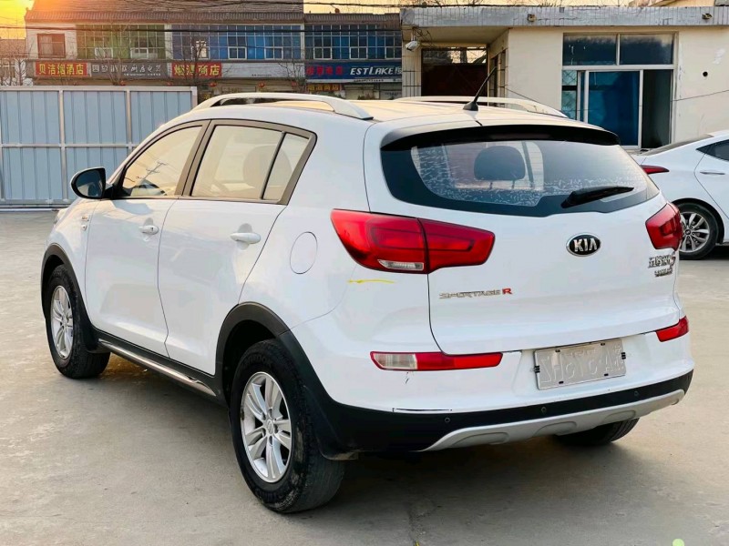 徐州16年起亚智跑9