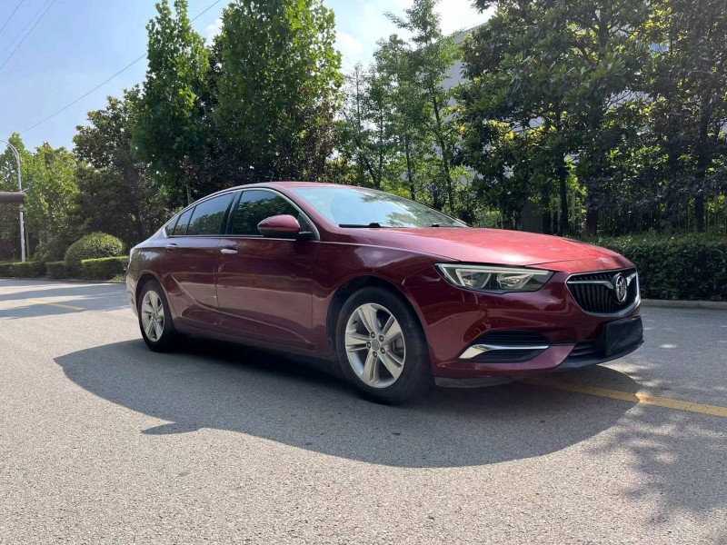 徐州18年别克君威8