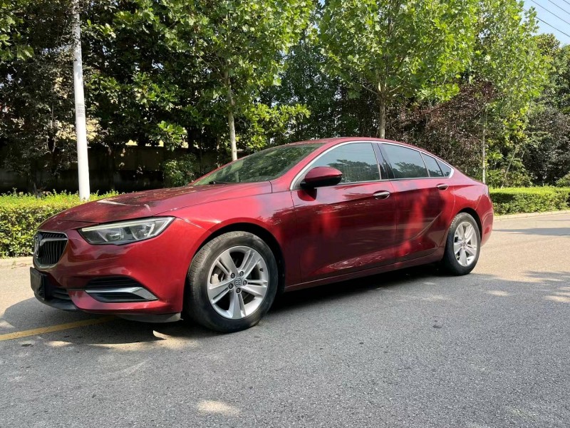 徐州18年别克君威7