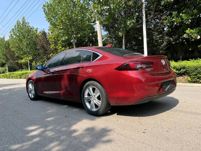 徐州18年别克君威5