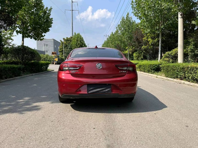 徐州18年别克君威1