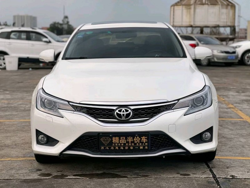 东莞16年丰田锐志9