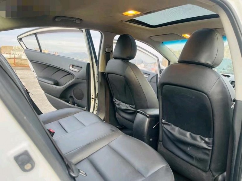 东莞16年起亚K35