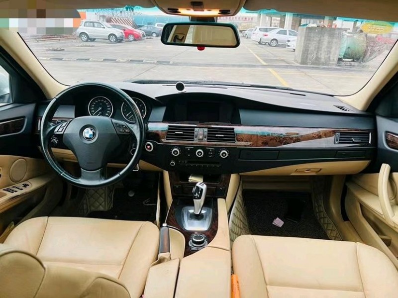 东莞10年宝马5系4