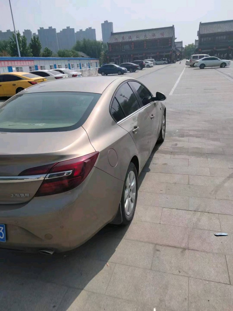 东营14年别克君威5