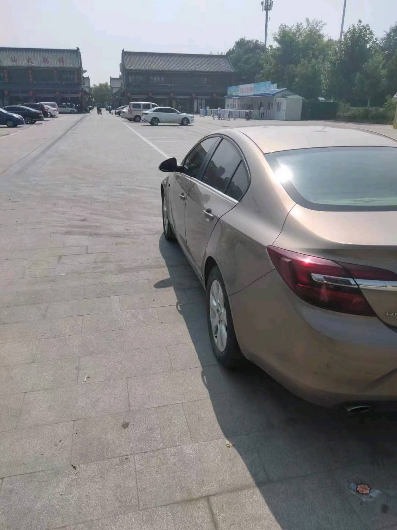 东营14年别克君威2