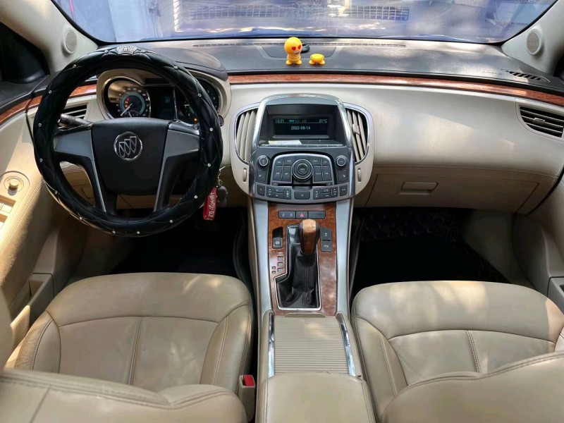 枣庄11年别克君越6