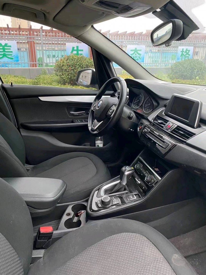 徐州18年宝马2系3