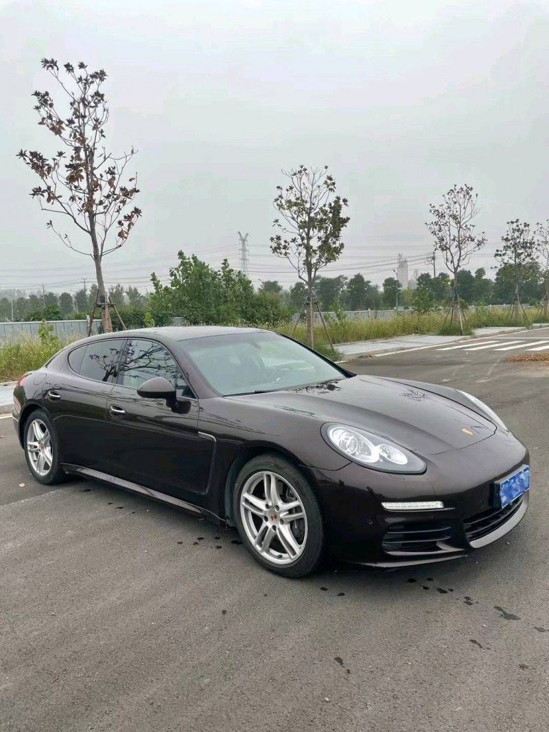 徐州14年保时捷帕拉梅拉2