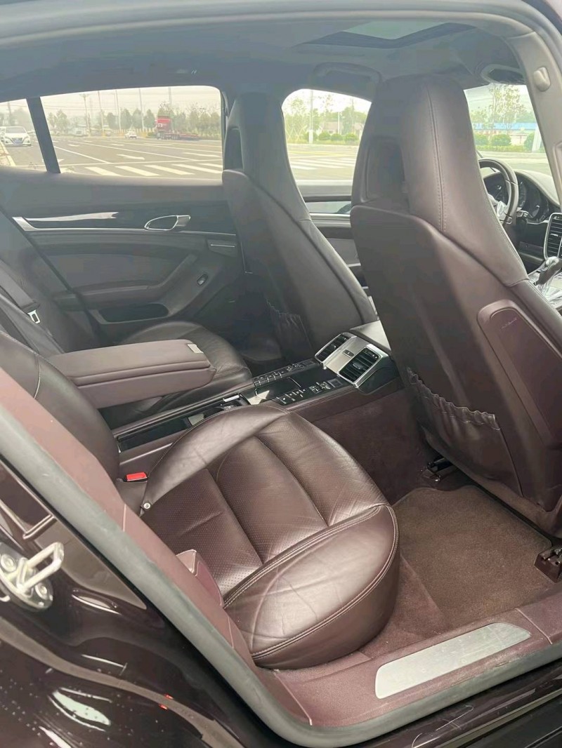 徐州14年保时捷帕拉梅拉5