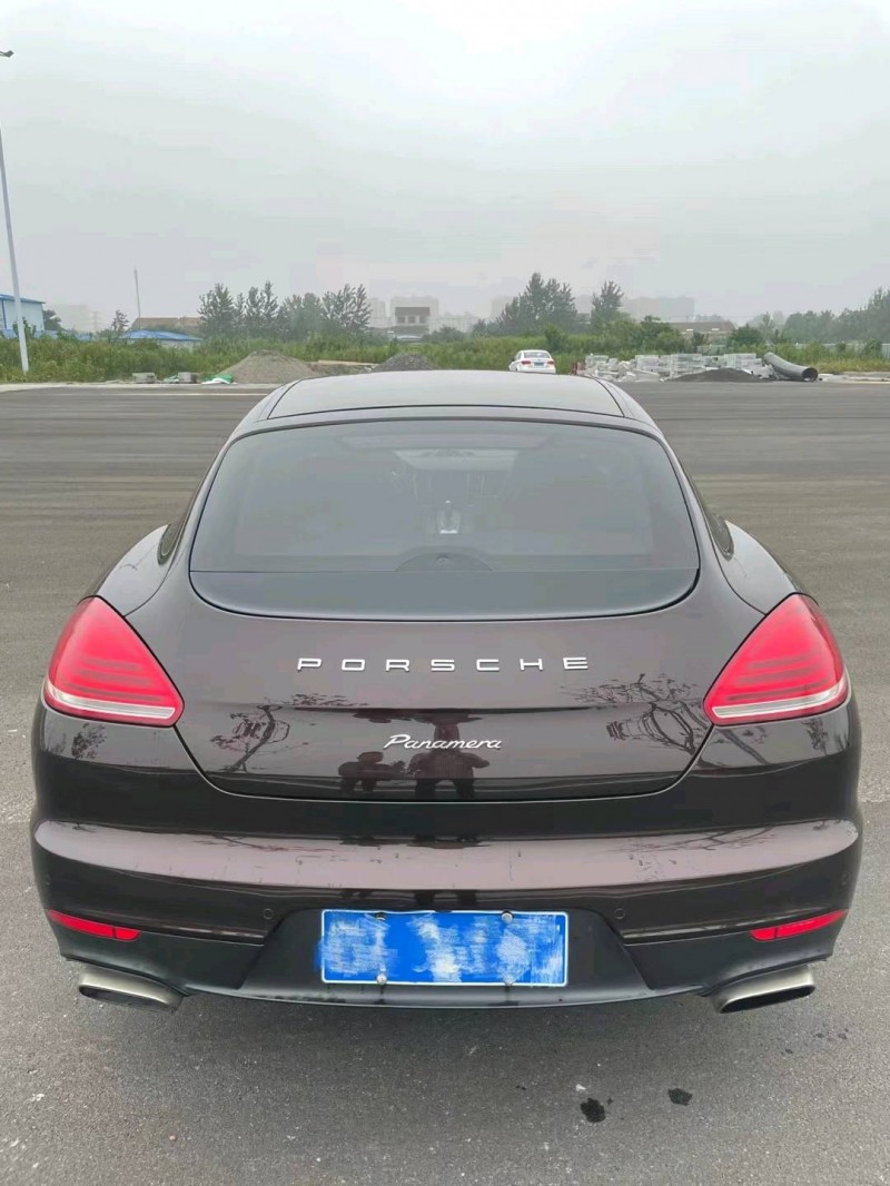 徐州14年保时捷帕拉梅拉9