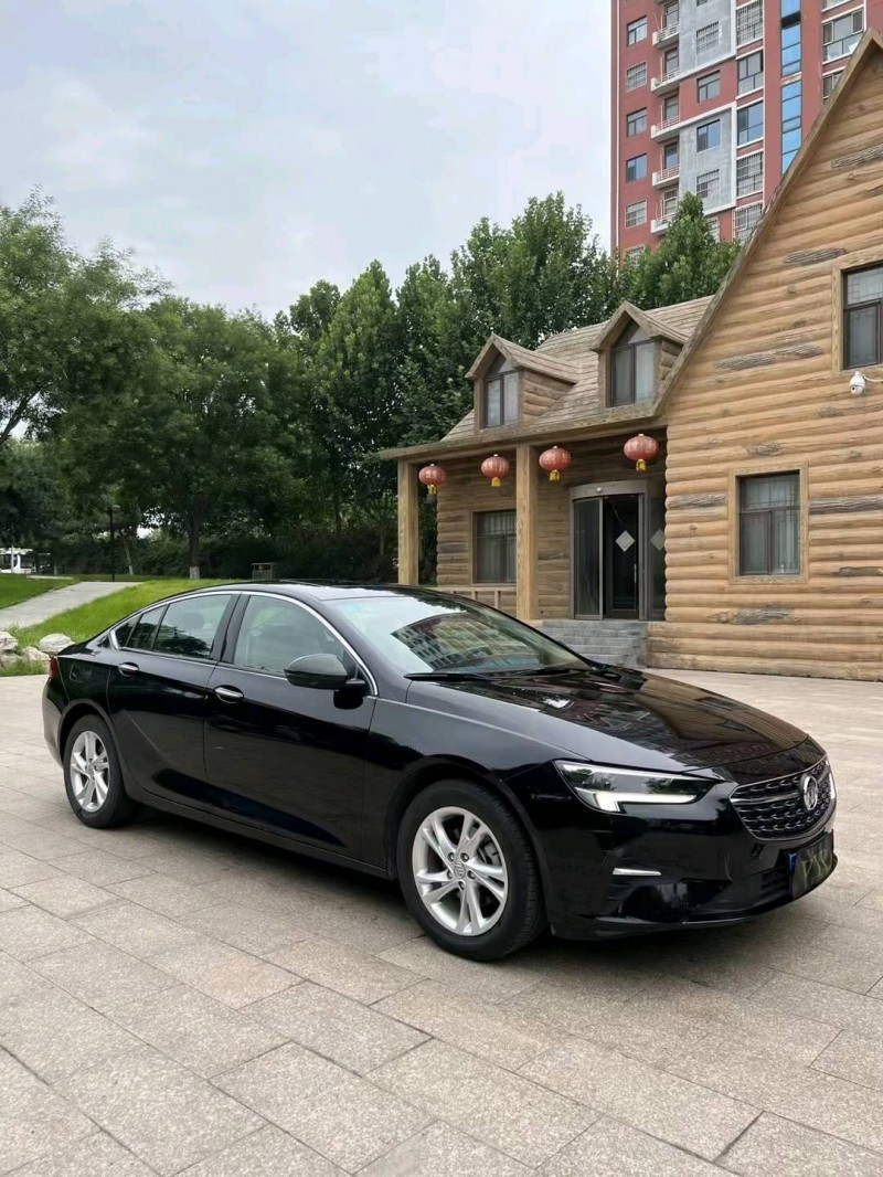 邢台21年别克君威3