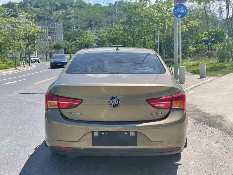 广州16年别克威朗5