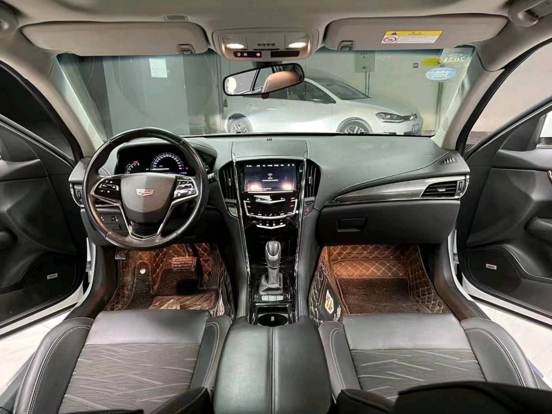 成都19年凯迪拉克ATS7