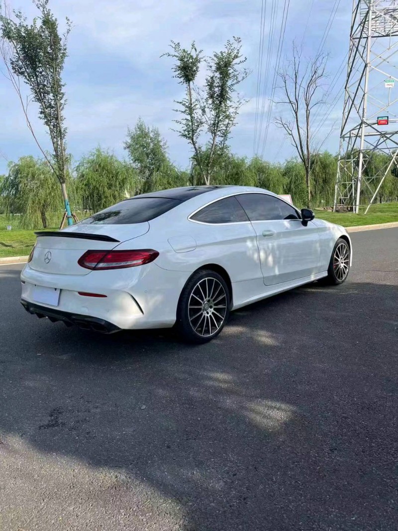 东营16年奔驰C8