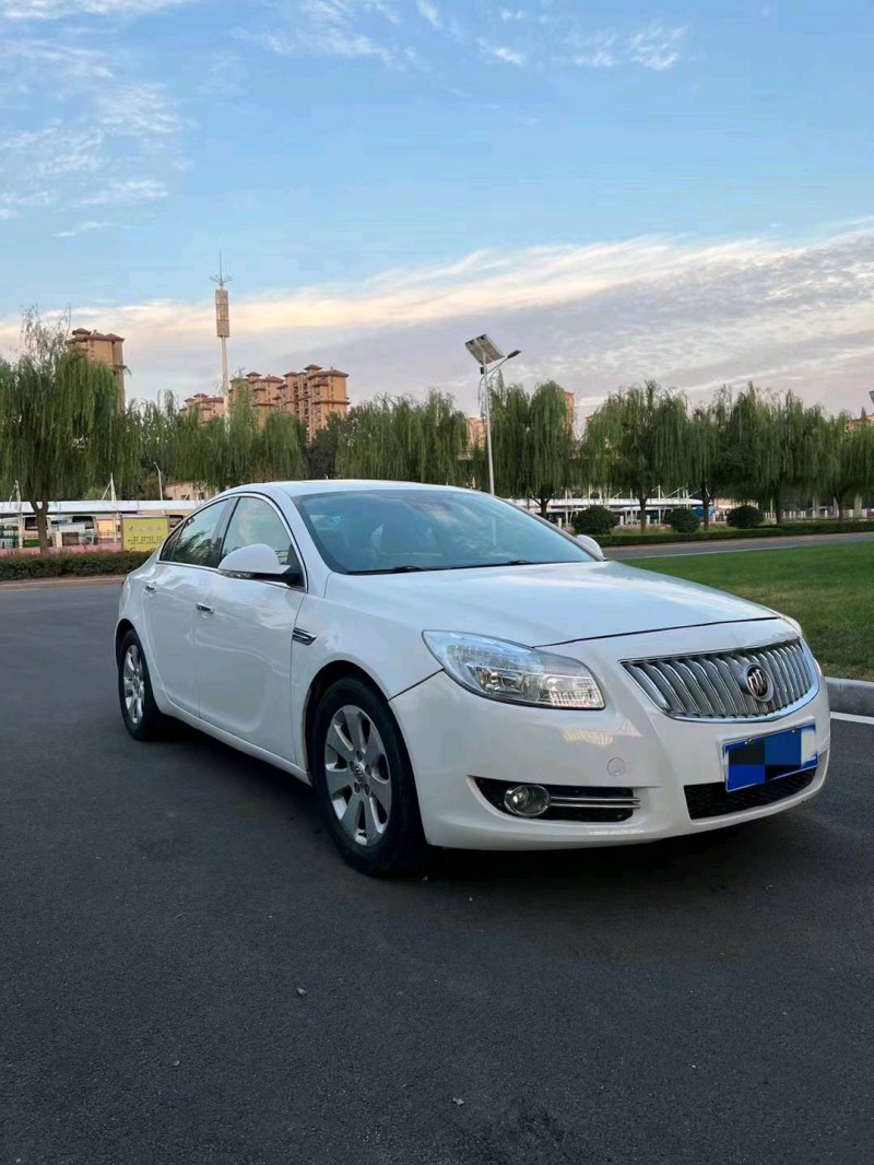 东营12年别克君威2