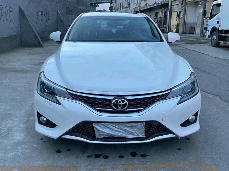 北京15年丰田锐志1