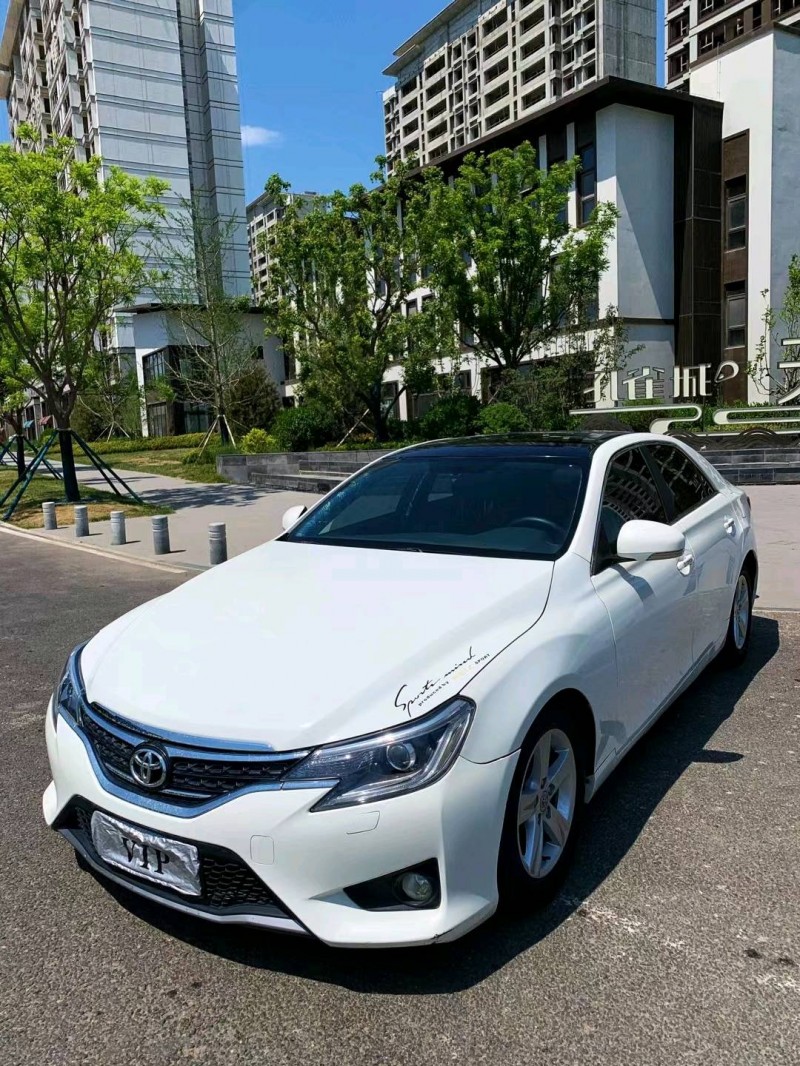 廊坊16年丰田锐志2