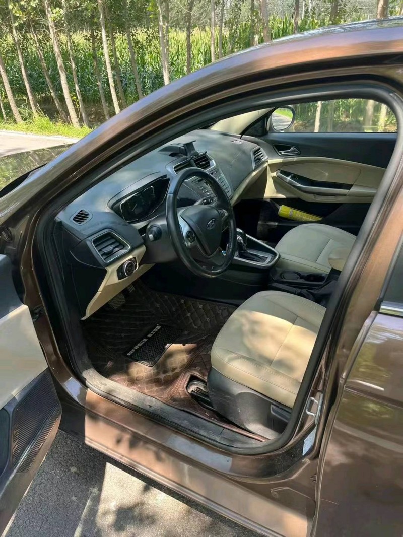 东营16年福特福睿斯1