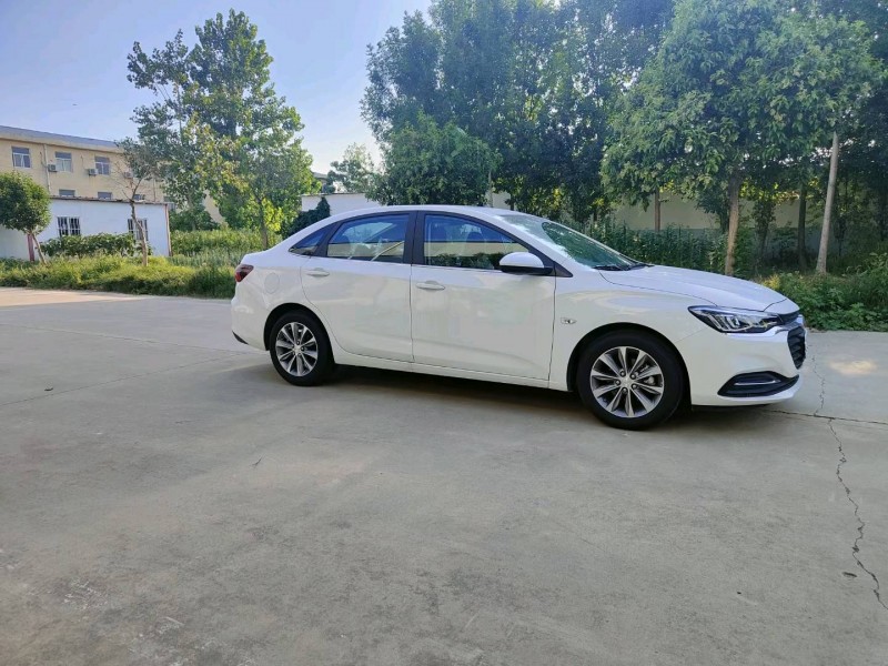 北京22年雪佛兰科鲁泽2