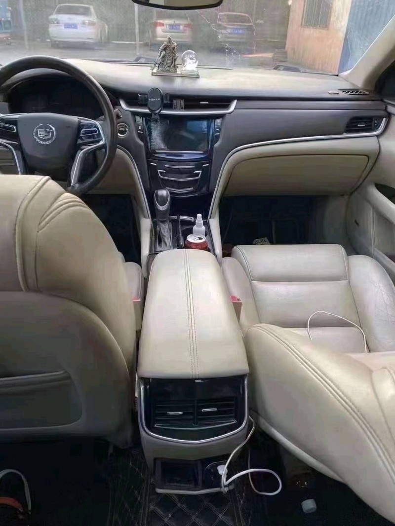 济宁16年凯迪拉克XTS4
