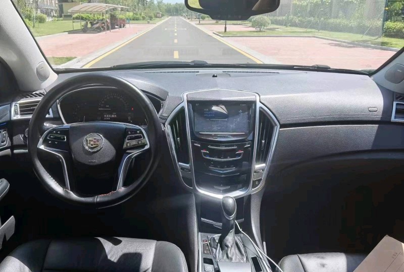 徐州13年凯迪拉克SRX2