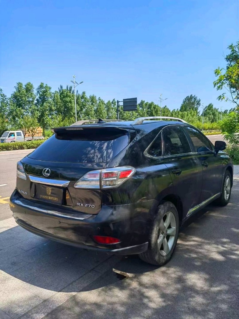 潍坊11年雷克萨斯RX8