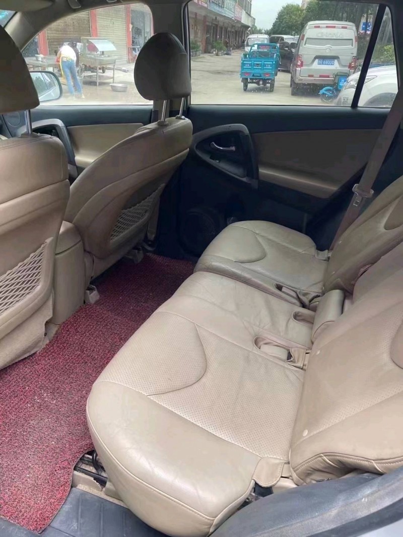 北京12年丰田RAV45