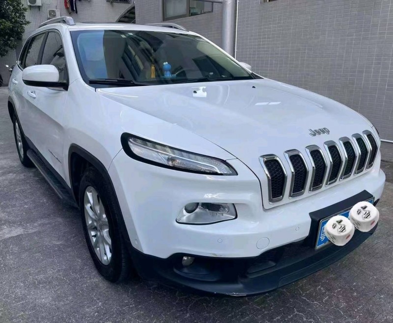 廣州17年Jeep自由光3