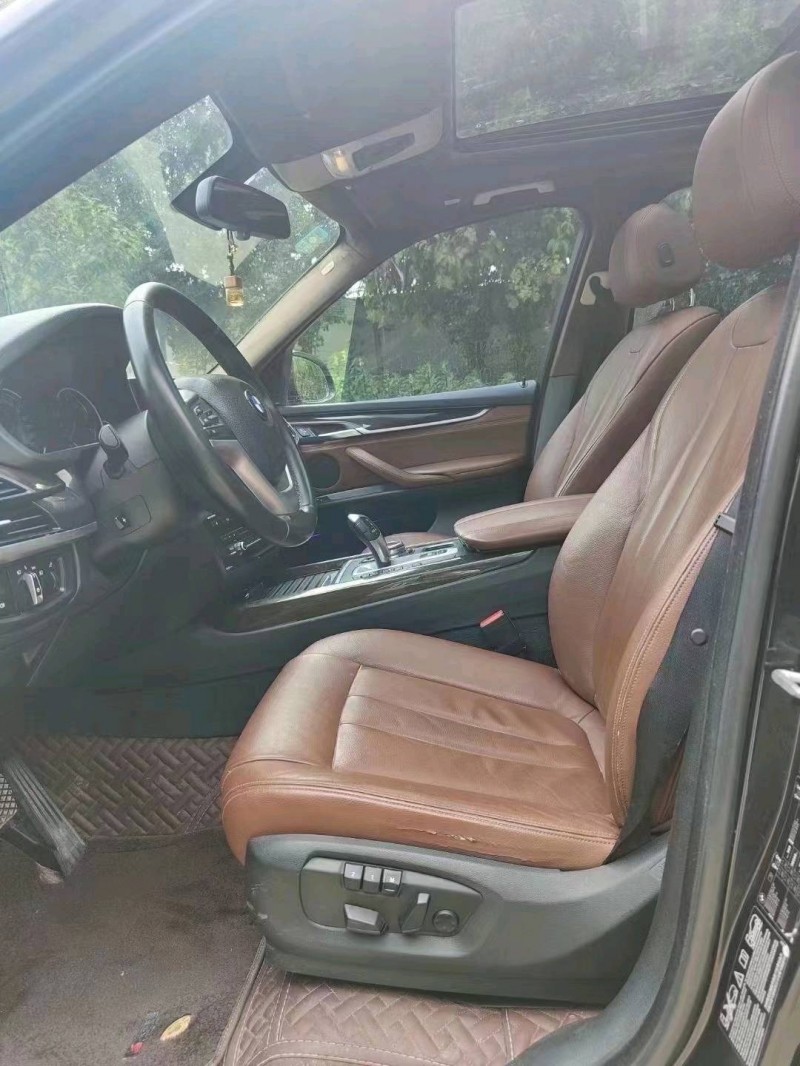 北京14年宝马X58