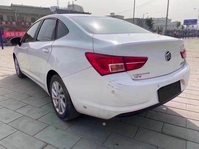 北京17年别克威朗4