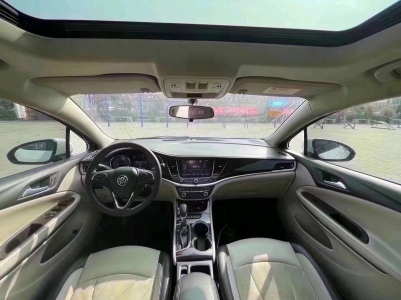 北京17年别克威朗3