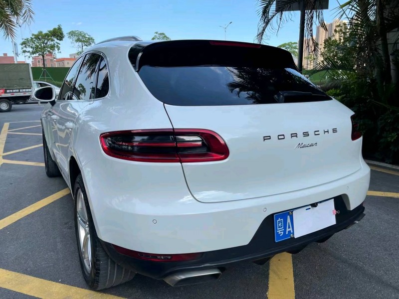 佛山15年保時捷Macan5
