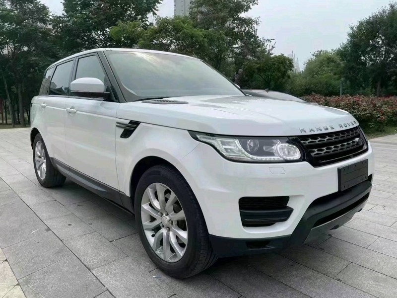 济宁17年路虎揽胜运动2