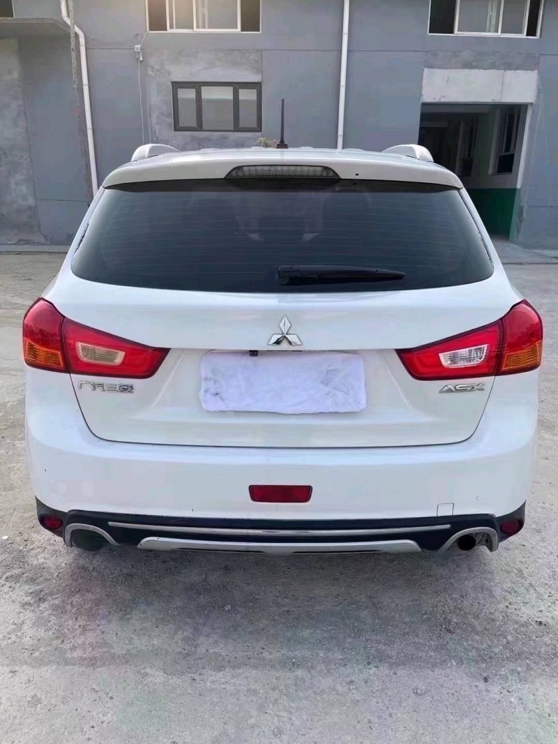 北京15年三菱劲炫5