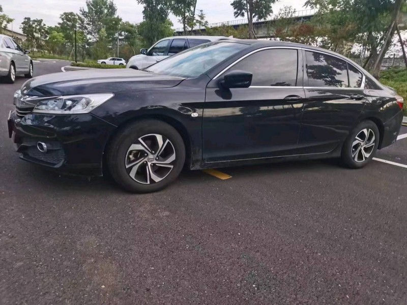 北京18年本田雅阁2