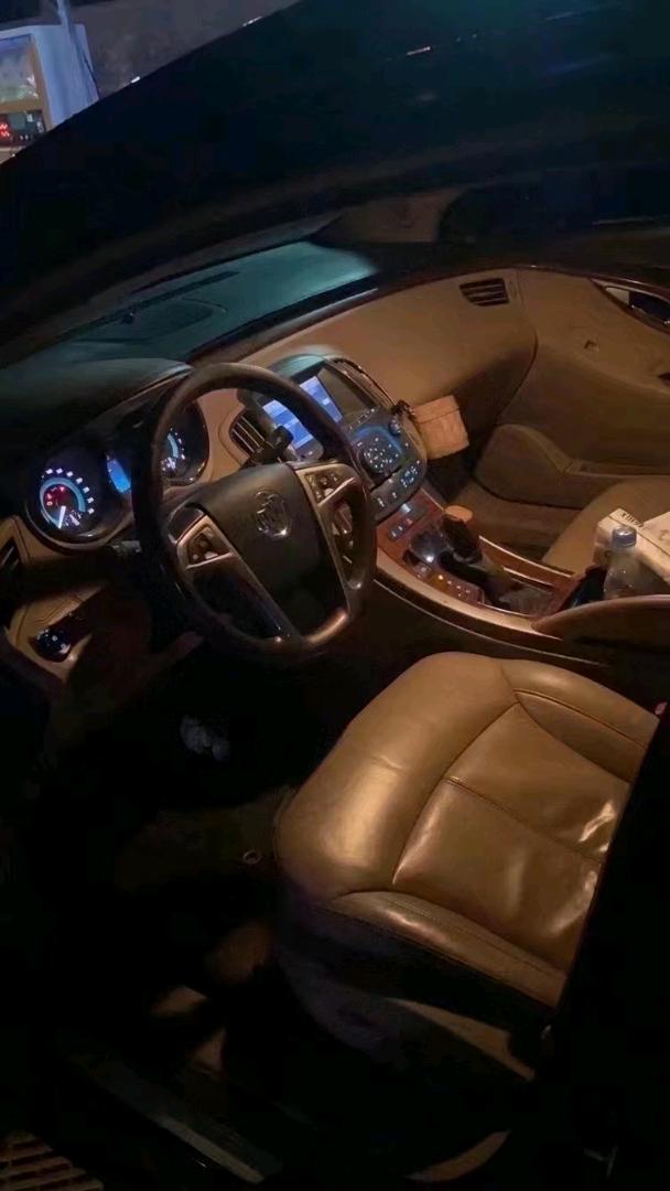 北京11年别克君越4