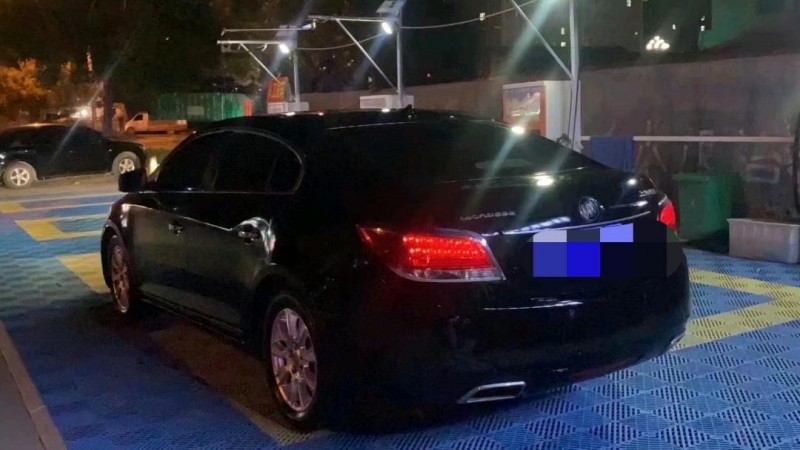 北京11年别克君越7