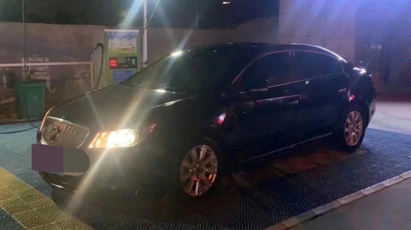 北京11年别克君越8