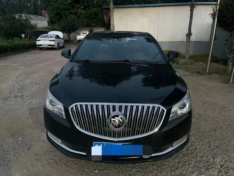 青岛15年别克君越1