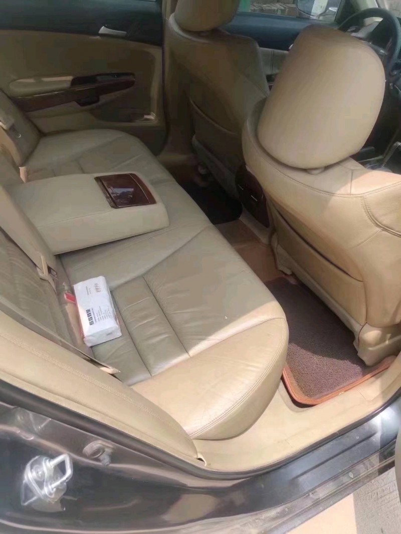 北京12年本田雅阁8