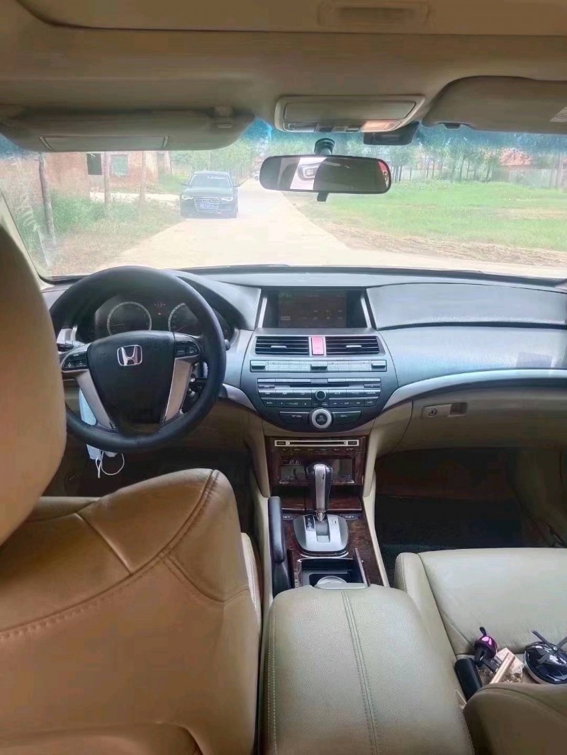 北京12年本田雅阁9