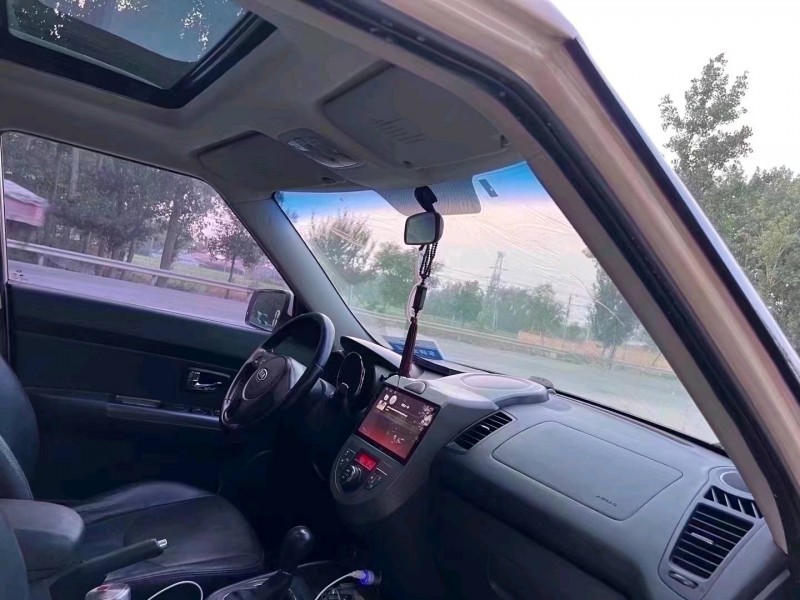 北京14年起亚秀尔5