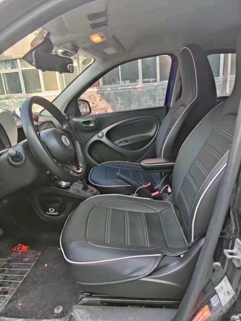 北京18年奔驰smart8