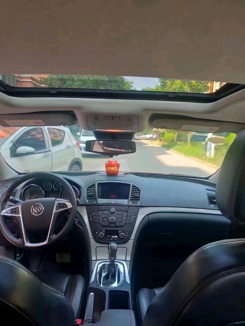 北京10年别克君威3